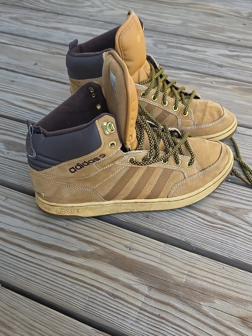 adidas Men’s Tan/Brown High-Top Casual Boots